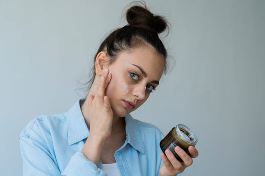 The Gluta White Facewash for Oily Skin – Pakistan’s Answer to Summer Breakouts